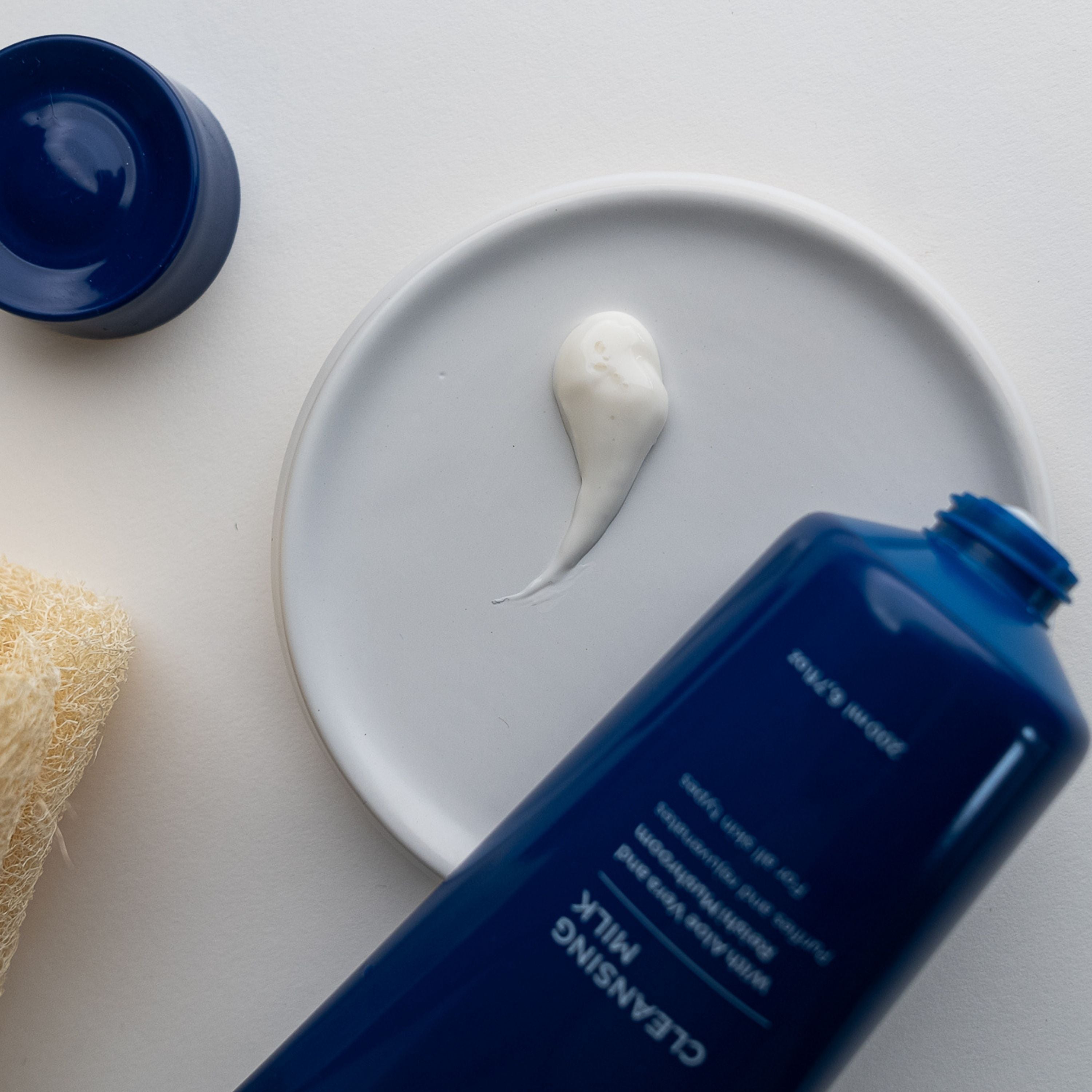 Gentle Cleansing Milk - Removes Makeup and Impurities with Ease