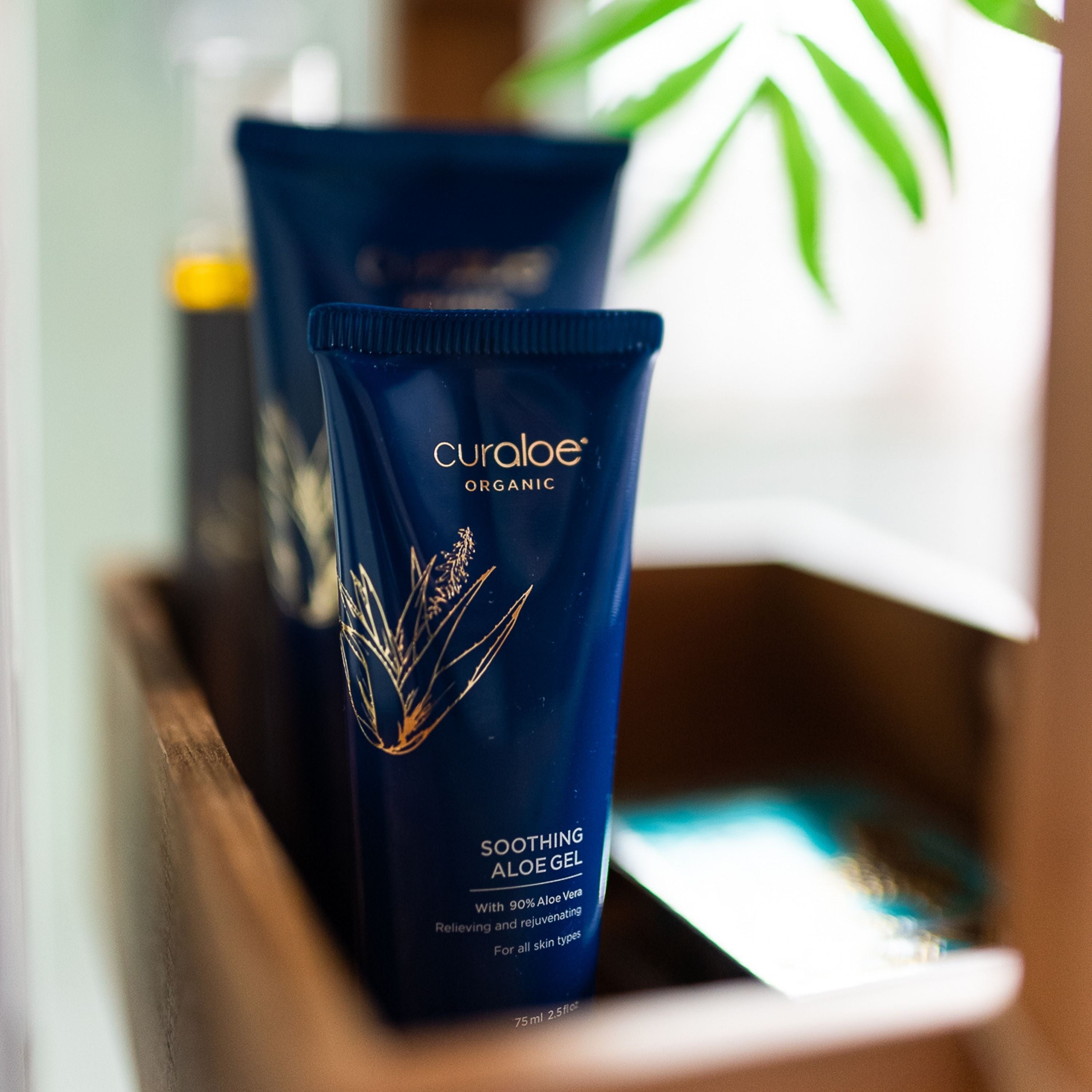 Curaloe 90% Aloe Vera Gel - Fast-Acting Relief for Sunburns and Irritation