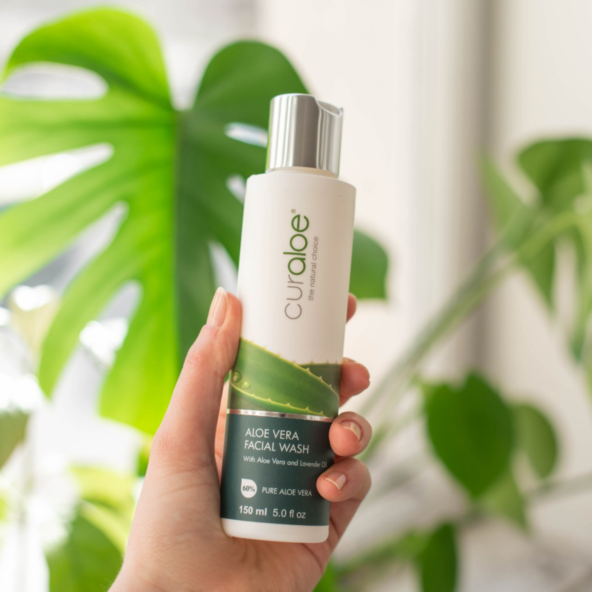 Gentle Facial Wash with Aloe Vera - Suitable for Oily and Acne-Prone Skin